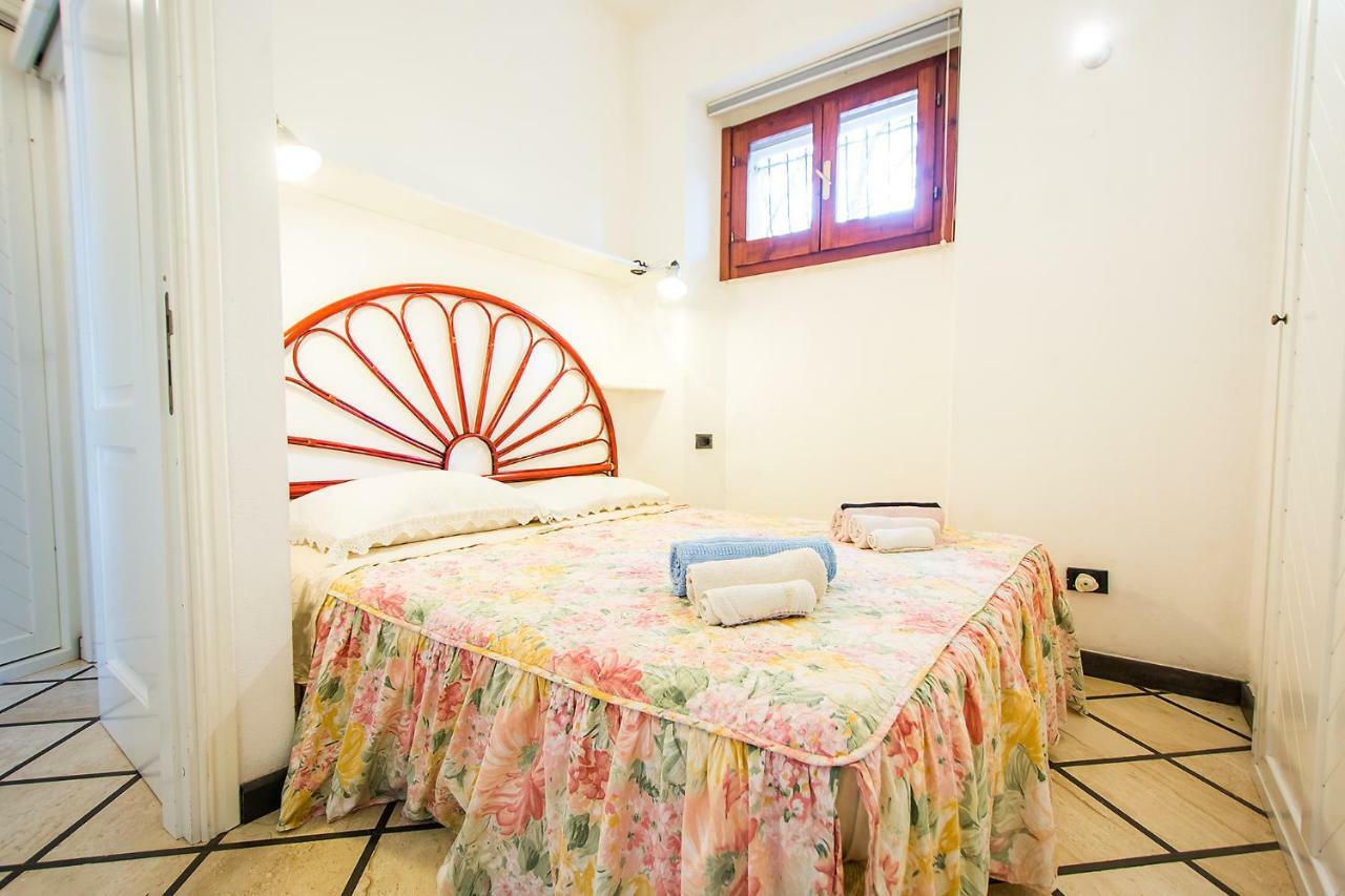Casa Vacanze Rosa Maria Орозеи Экстерьер фото
