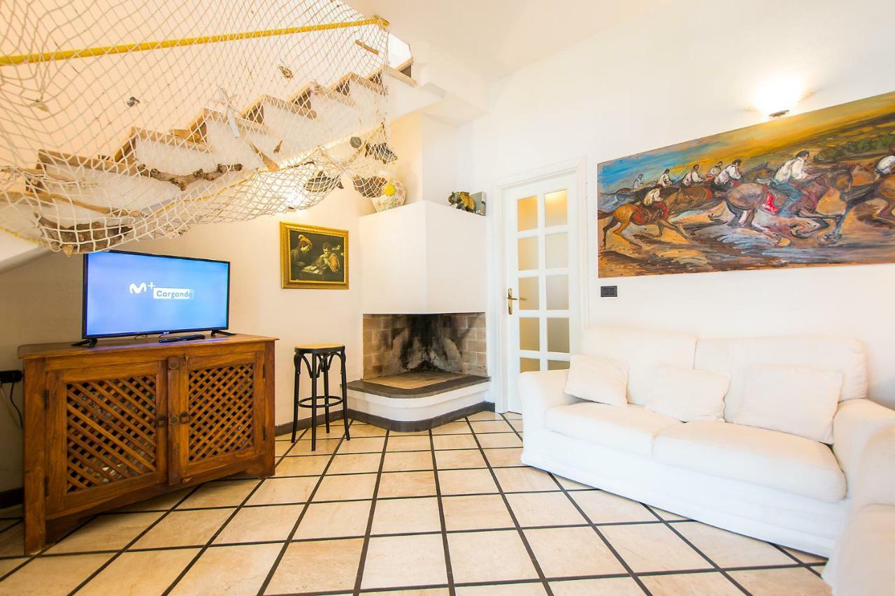 Casa Vacanze Rosa Maria Орозеи Экстерьер фото