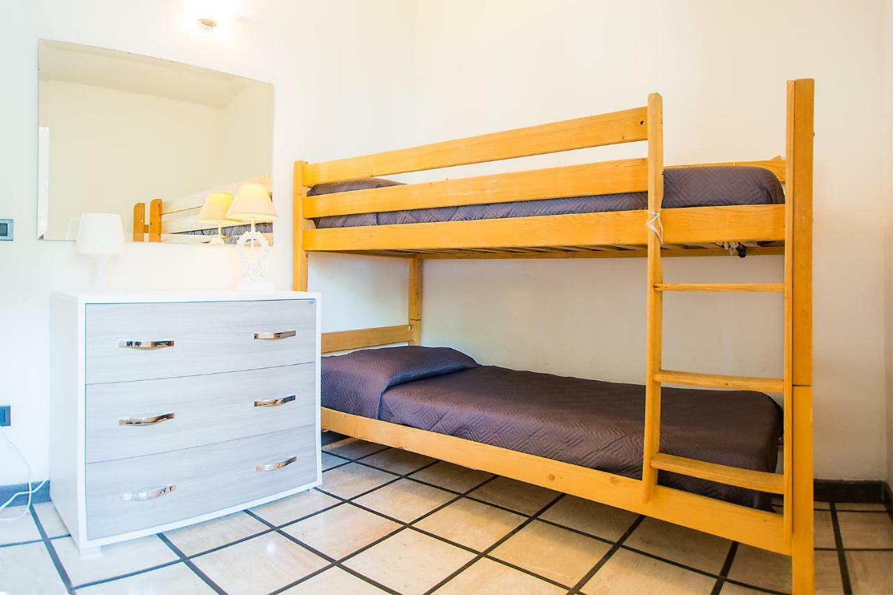 Casa Vacanze Rosa Maria Орозеи Экстерьер фото